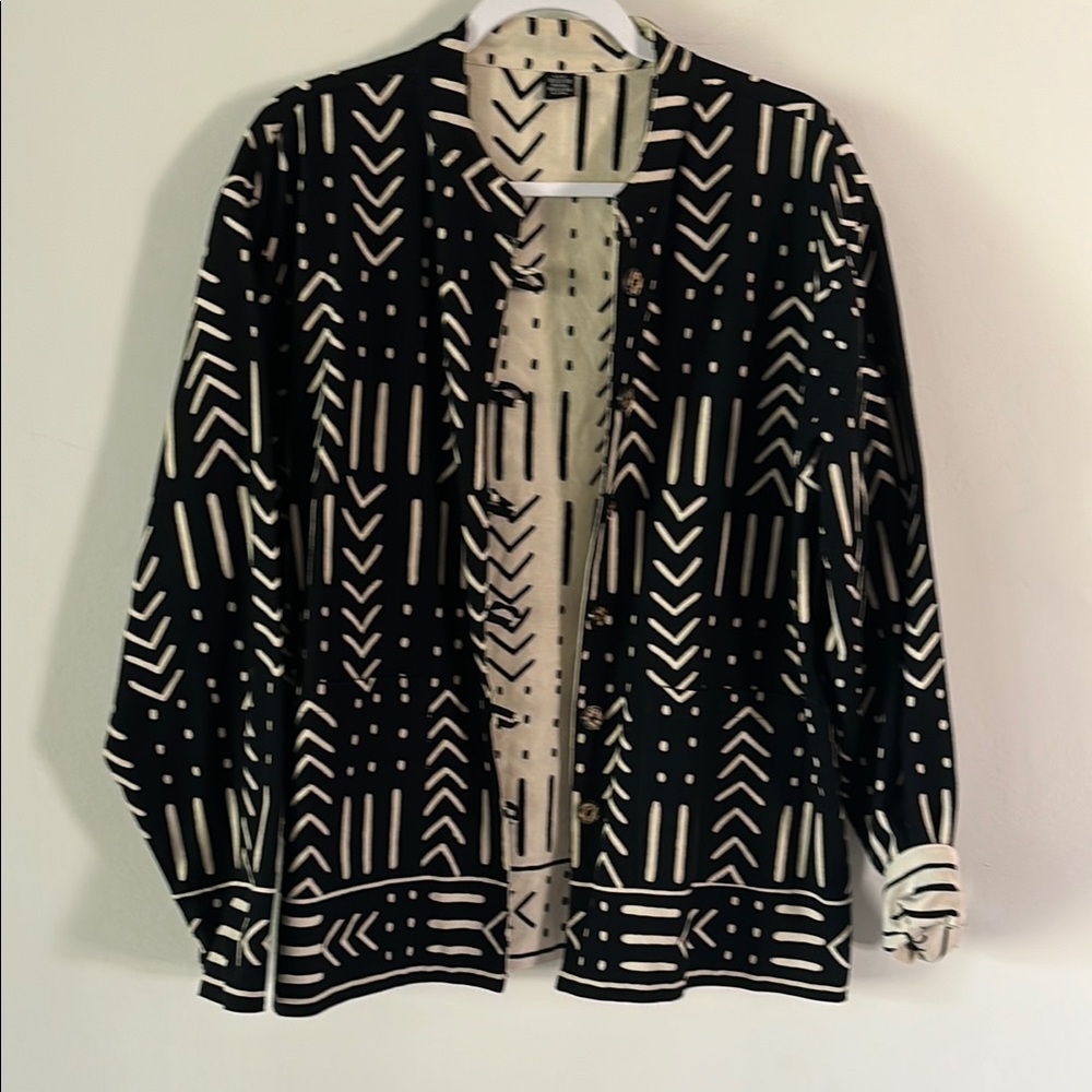 Reversible Black and White Patterned Women's Reversible Jacket L/Xl